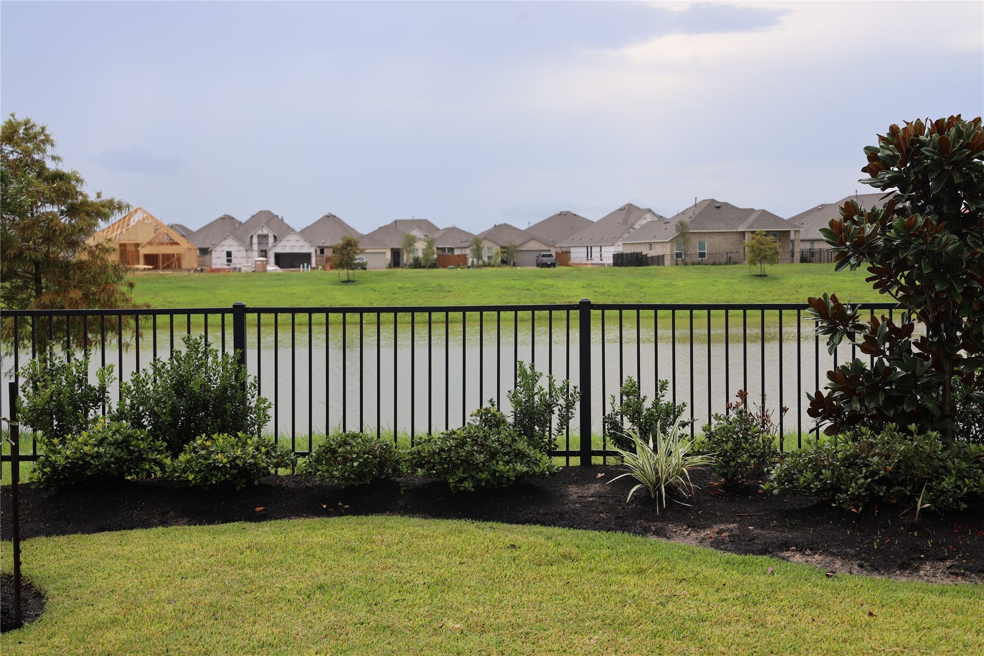 13301 Golden Isle Drive, La Marque, TX 77568 13301 Golden Isle Drive, La Marque, TX 77568