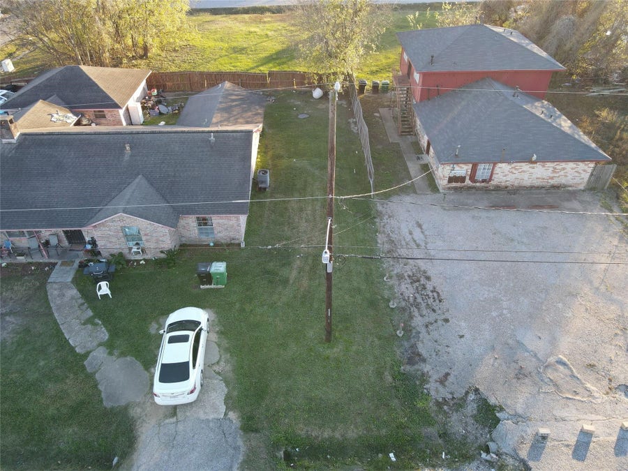 Property photo for 12 Nathaniel Brown, Houston, TX