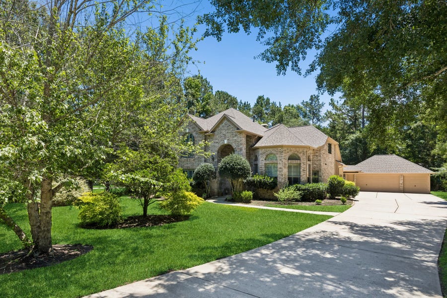 Property photo for 8978 Willow Springs Lane, Conroe, TX