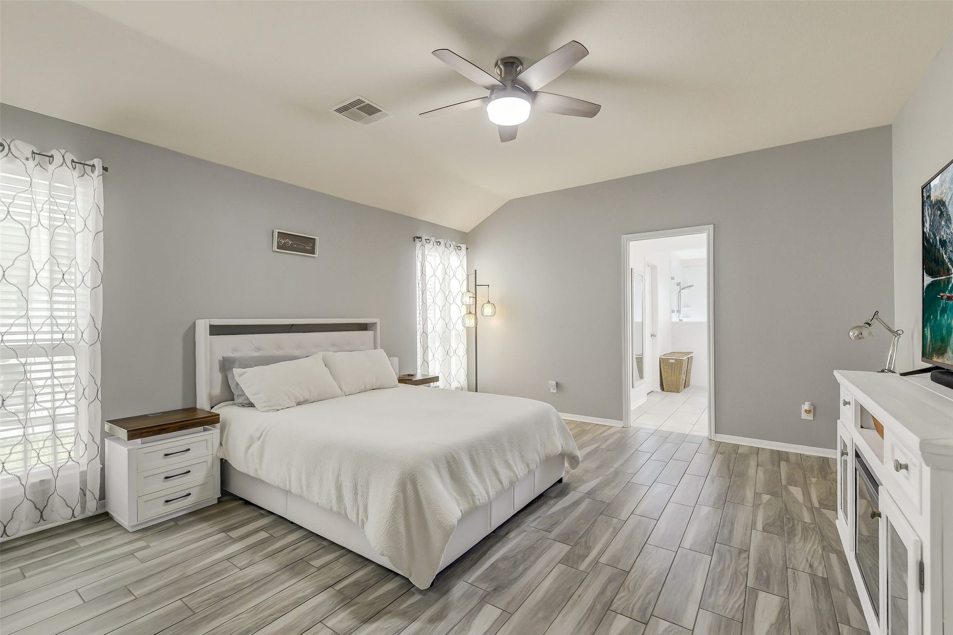 9934 Knob Hollow Way, Conroe, TX 77385 9934 Knob Hollow Way, Conroe, TX 77385
