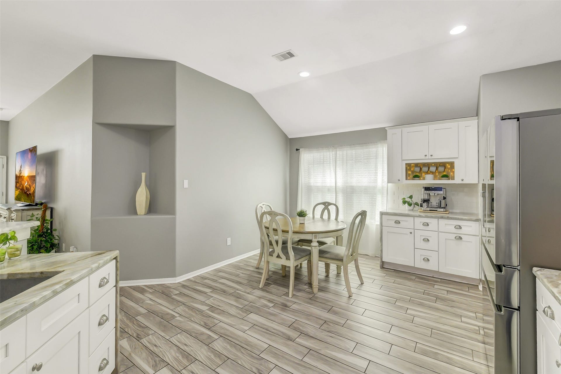 9934 Knob Hollow Way, Conroe, TX 77385 9934 Knob Hollow Way, Conroe, TX 77385