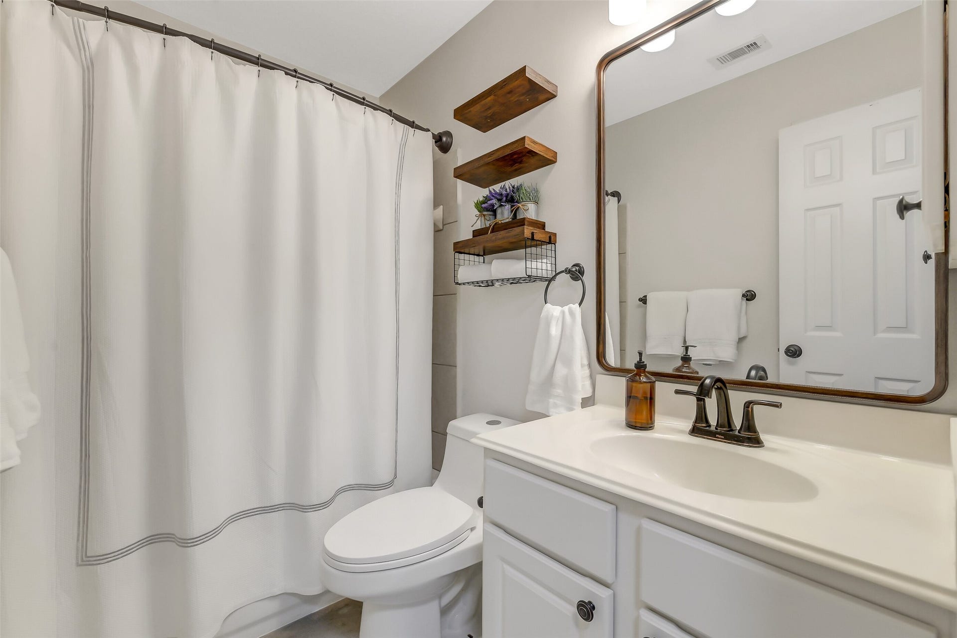 9934 Knob Hollow Way, Conroe, TX 77385 9934 Knob Hollow Way, Conroe, TX 77385
