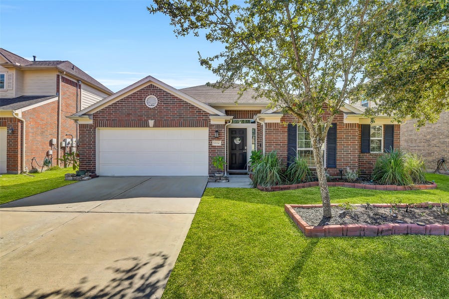 Property photo for 9934 Knob Hollow Way, Conroe, TX