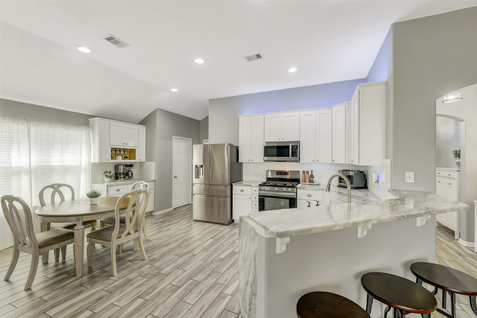 9934 Knob Hollow Way, Conroe, TX 77385 9934 Knob Hollow Way, Conroe, TX 77385