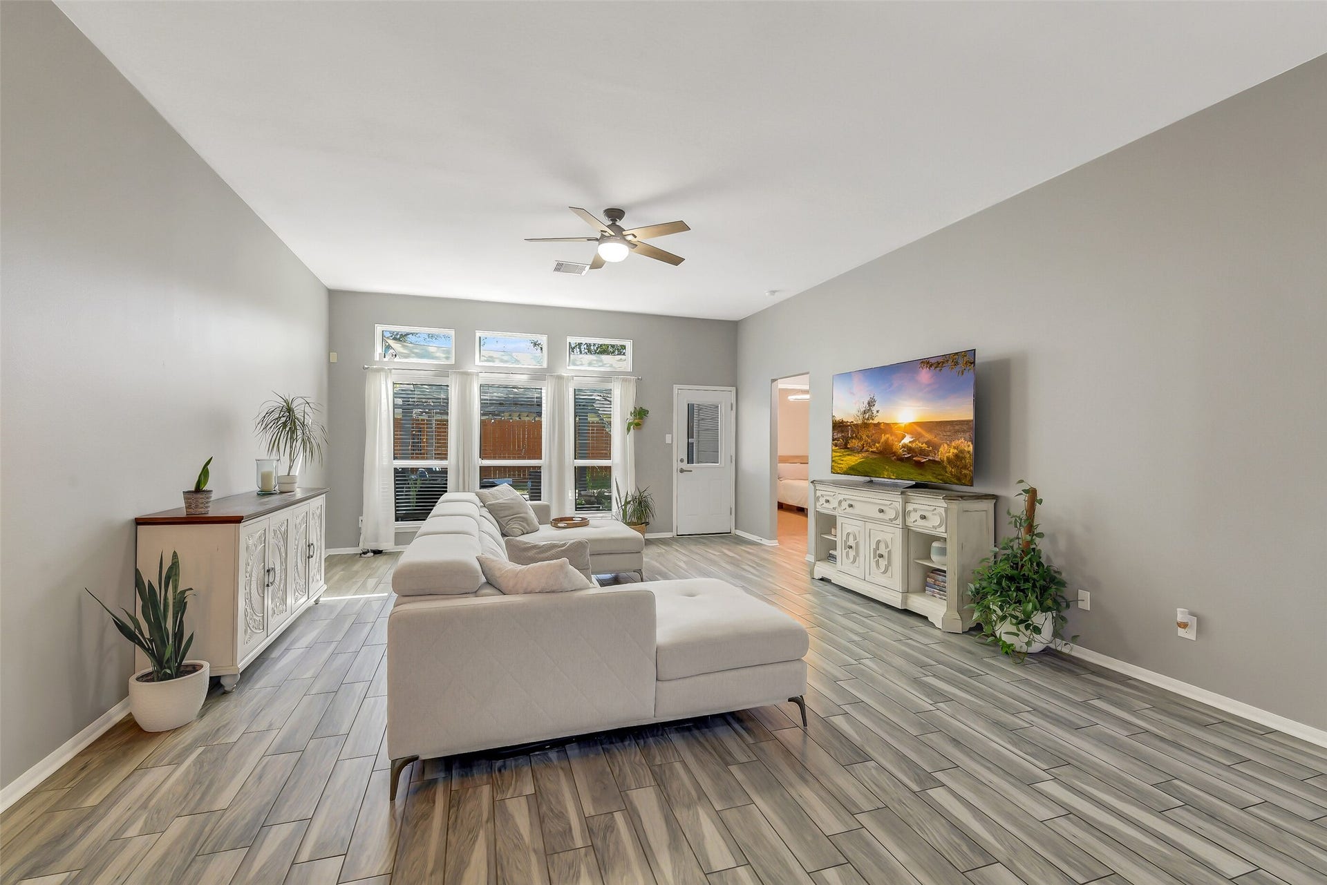 9934 Knob Hollow Way, Conroe, TX 77385 9934 Knob Hollow Way, Conroe, TX 77385