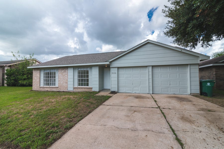 Property photo for 8602 Rockmont Court, Missouri City, TX