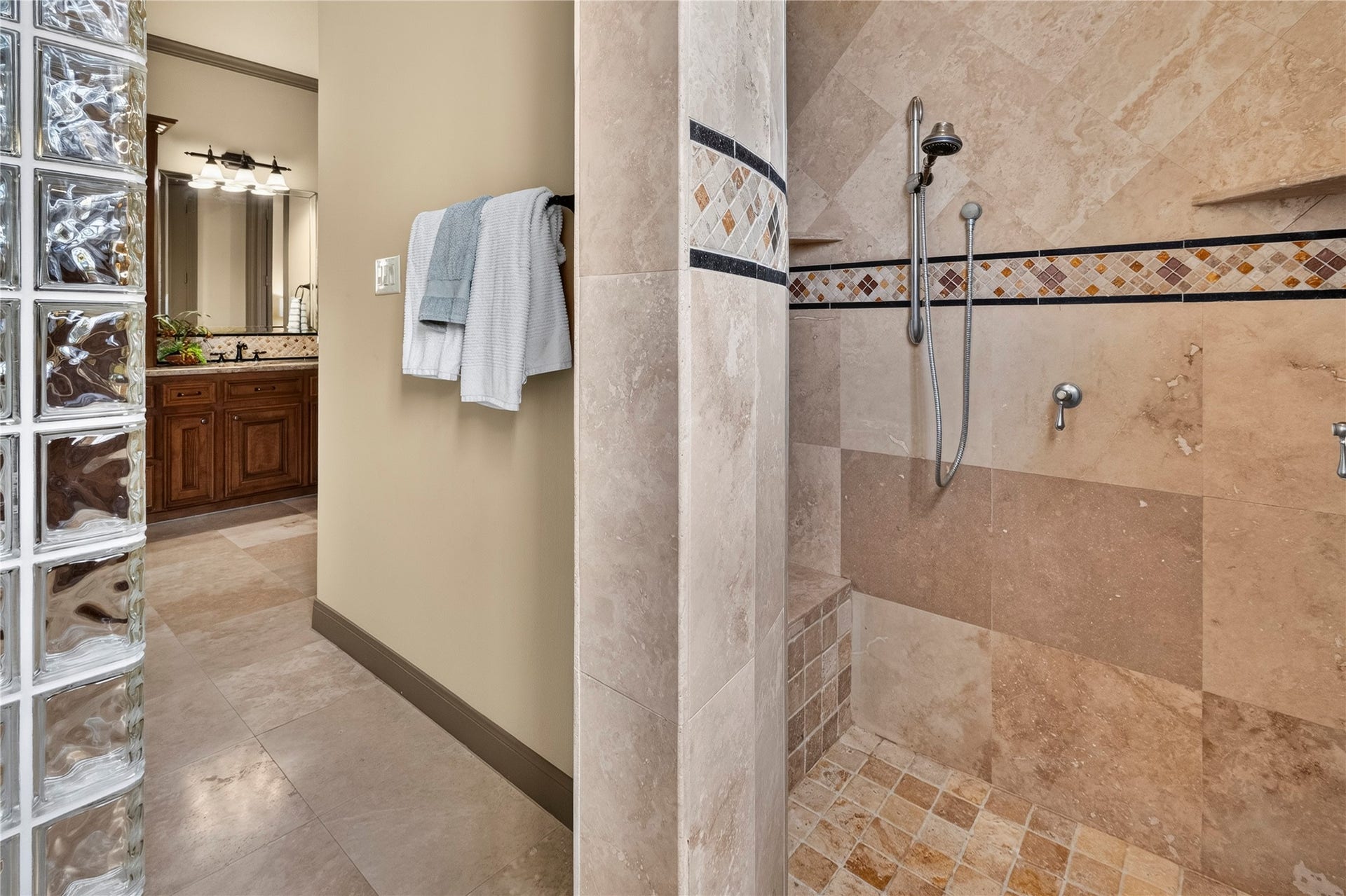 26 Post Shadow Estate Drive, Spring, TX 77389