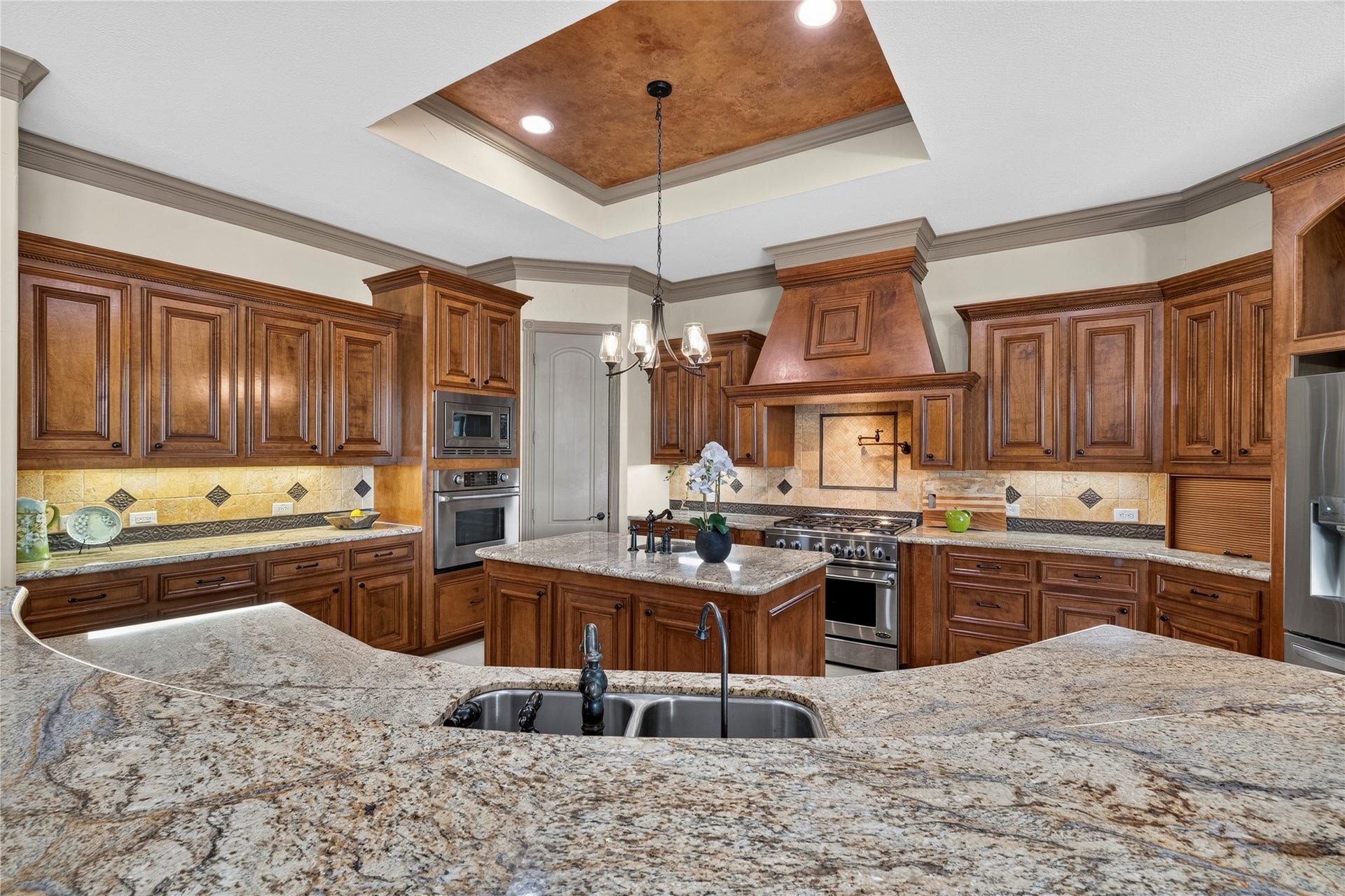 26 Post Shadow Estate Drive, Spring, TX 77389