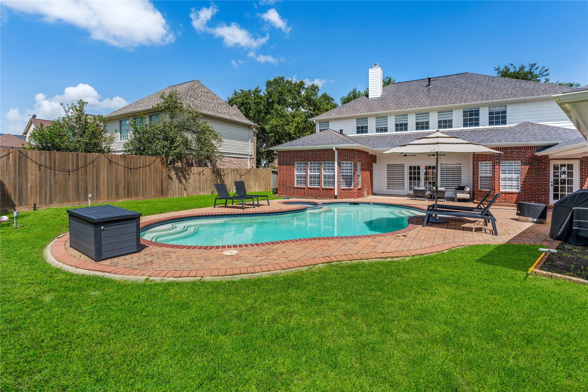 1221 Wedgewood Drive, Sugar Land, TX 77478 1221 Wedgewood Drive, Sugar Land, TX 77478