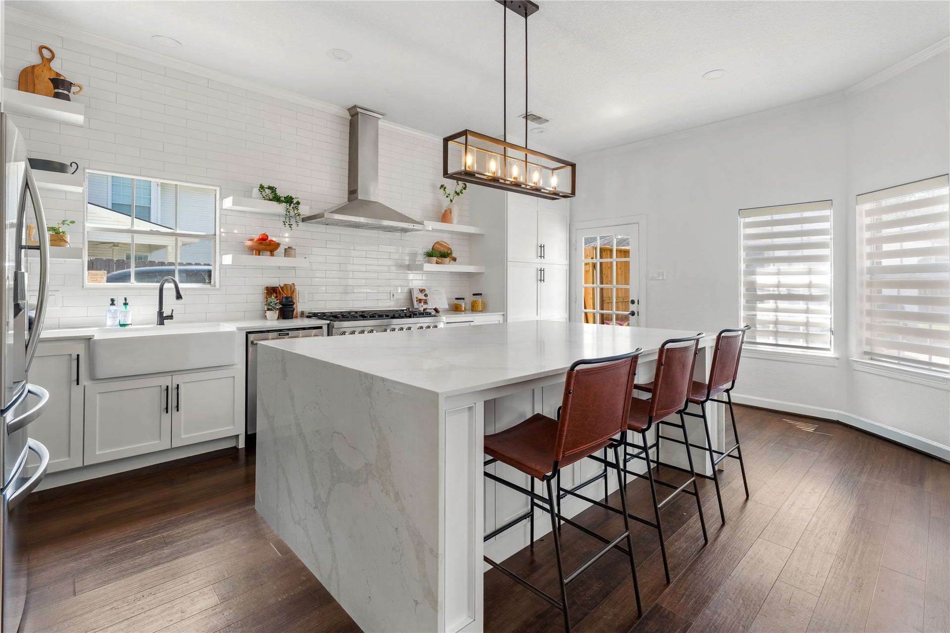 1221 Wedgewood Drive, Sugar Land, TX 77478 1221 Wedgewood Drive, Sugar Land, TX 77478