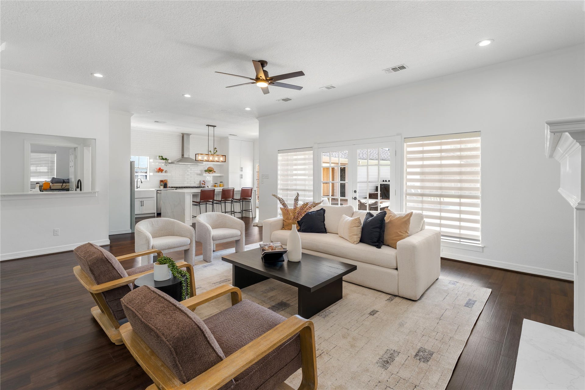 1221 Wedgewood Drive, Sugar Land, TX 77478 1221 Wedgewood Drive, Sugar Land, TX 77478