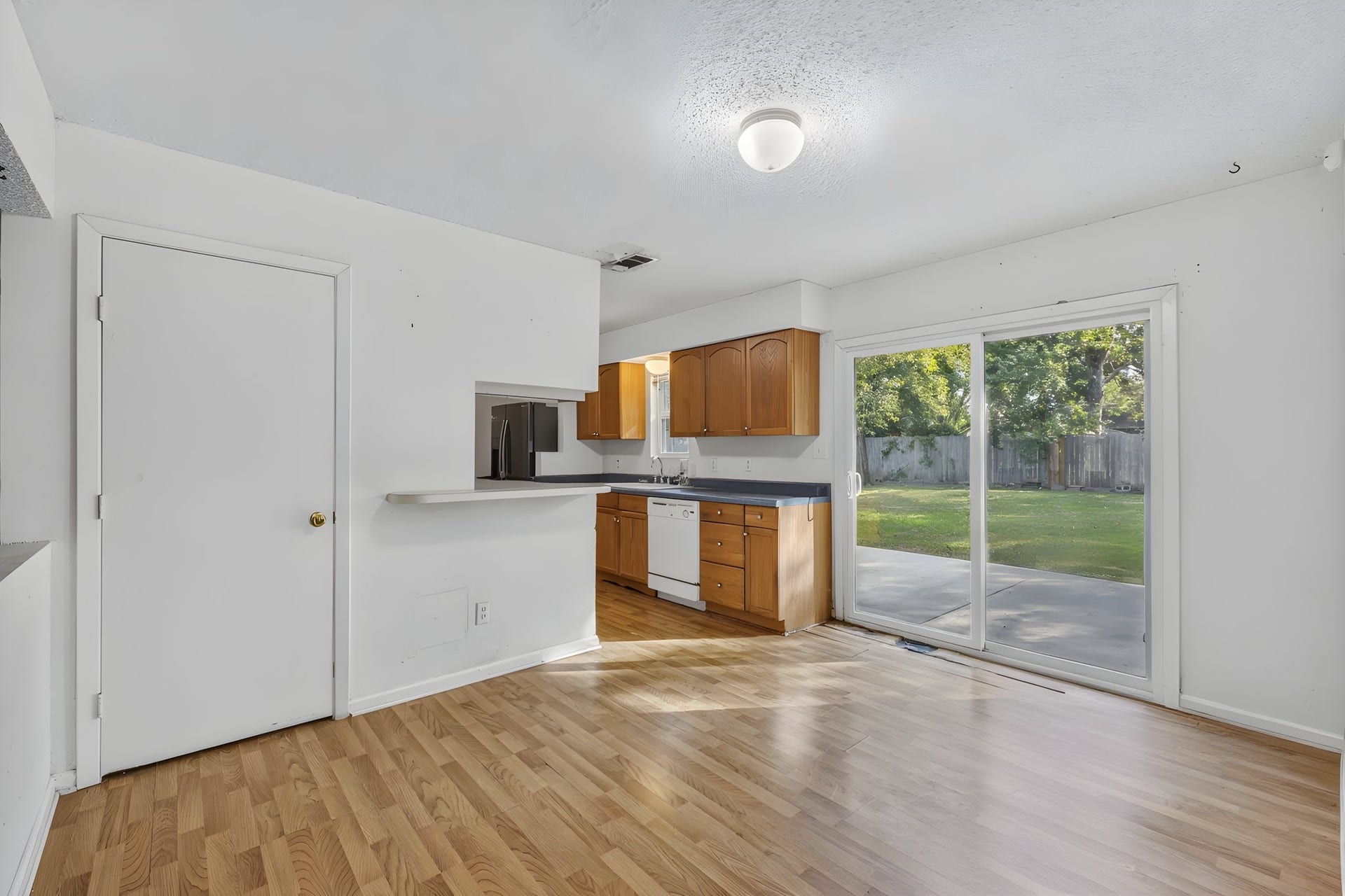 100 Inwood Lane, Highlands, TX 77562 100 Inwood Lane, Highlands, TX 77562