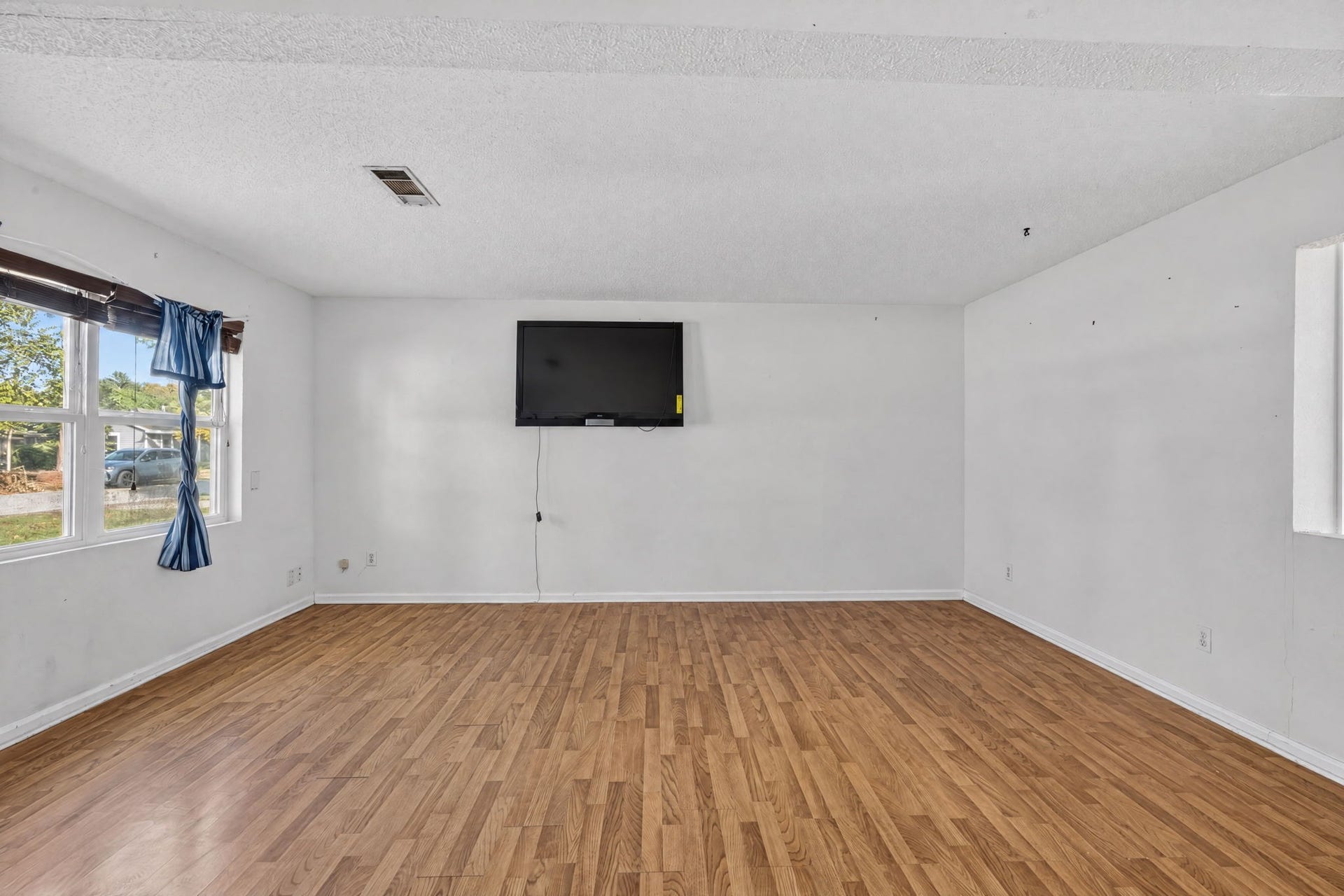 100 Inwood Lane, Highlands, TX 77562 100 Inwood Lane, Highlands, TX 77562