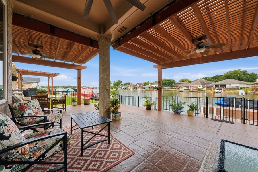 Property photo for 13681 Lakeside Place Drive, Willis, TX