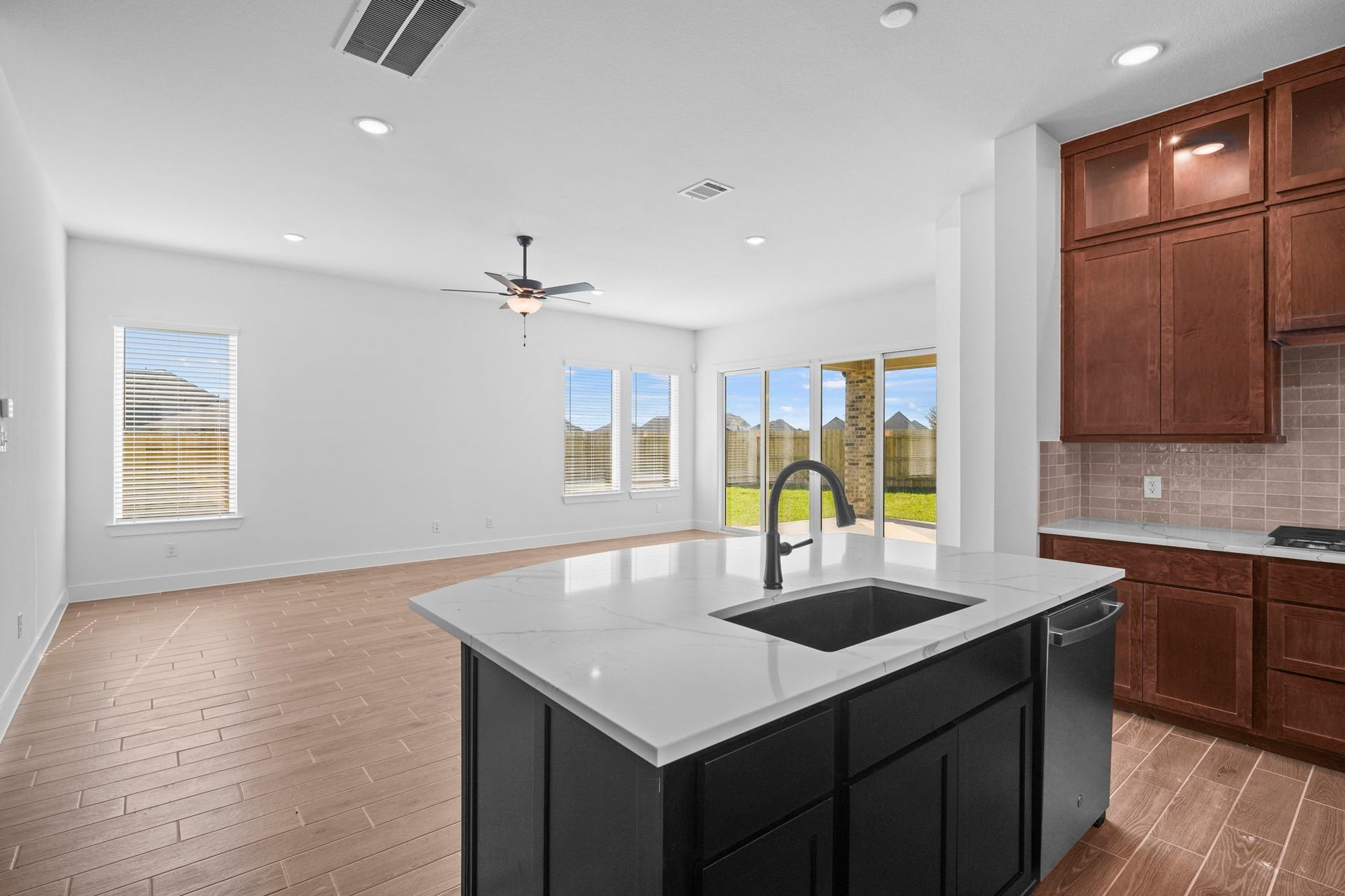 12325 Radnor Drive, Texas City, TX 77591 12325 Radnor Drive, Texas City, TX 77591