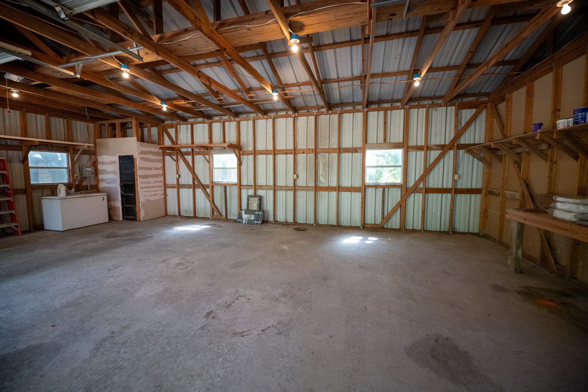 4430 Spears Road, #CR872, Manvel, TX 77578 Shop Interior