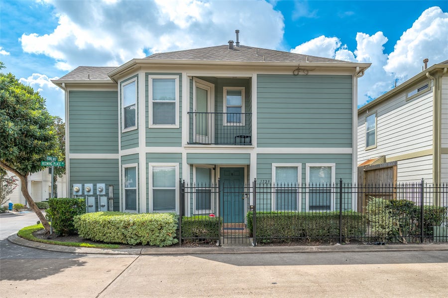 Property photo for 1723 Redwing Haven Drive, Houston, TX
