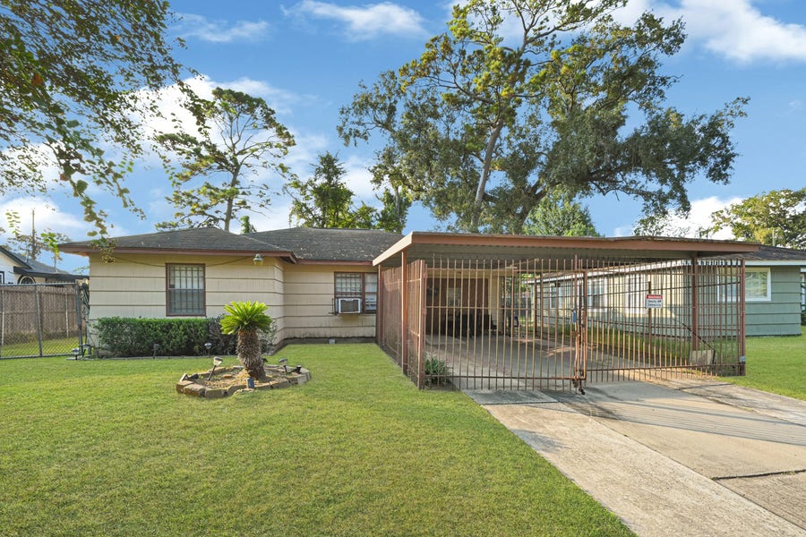 Property photo for 7226 Wiley Road, Houston, TX