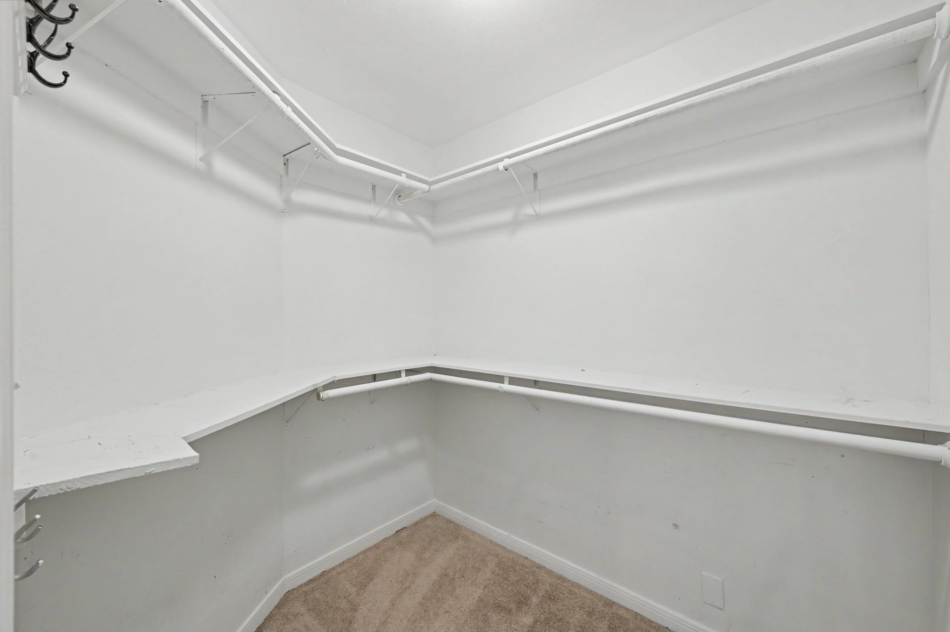 9613 Westview Drive, Houston, TX 77055 9613 Westview Drive, Houston, TX 77055