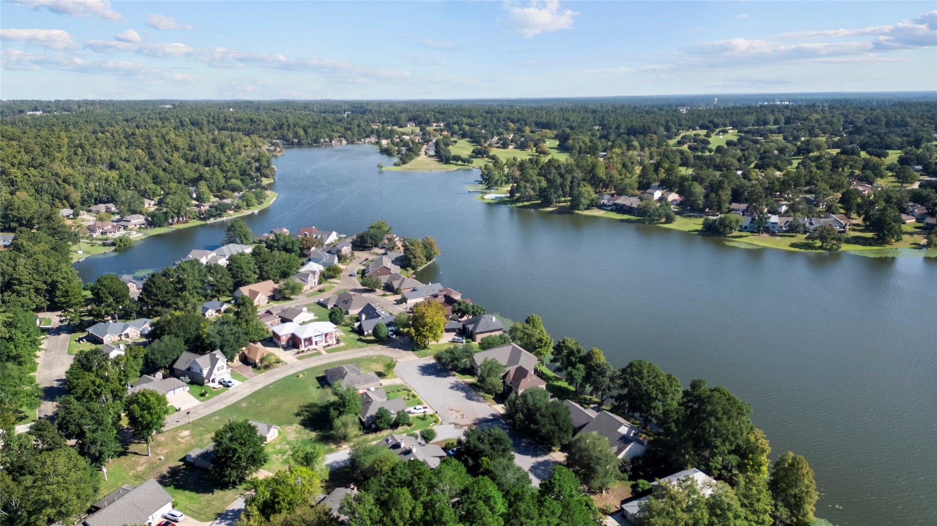 1600 Wimbledon Drive, Huntsville, TX 77340 1600 Wimbledon Drive, Huntsville, TX 77340
