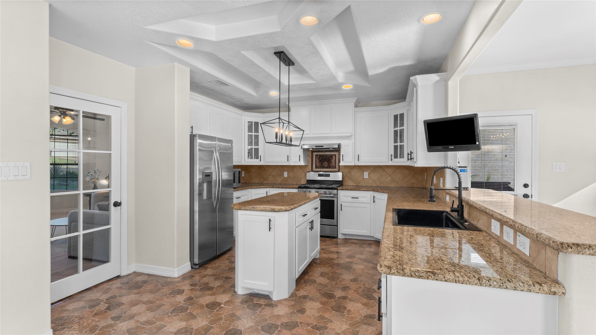 1600 Wimbledon Drive, Huntsville, TX 77340 1600 Wimbledon Drive, Huntsville, TX 77340