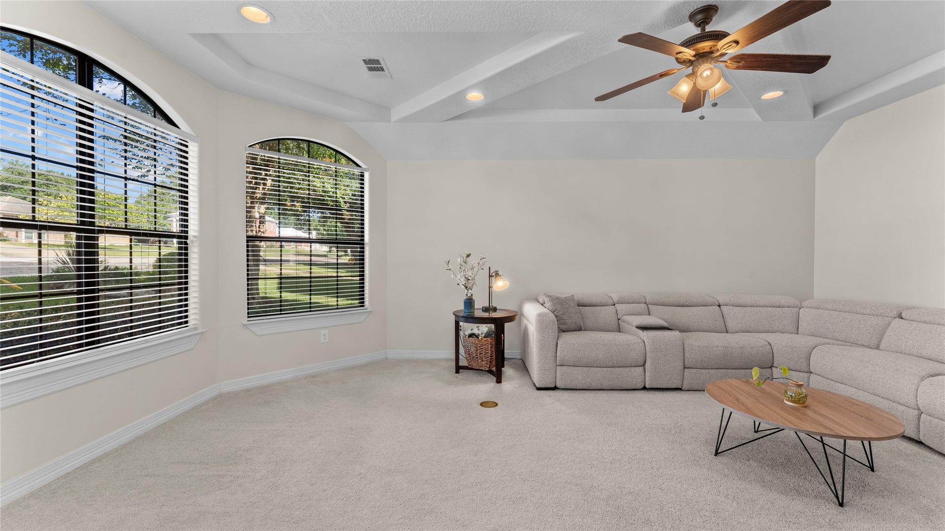 1600 Wimbledon Drive, Huntsville, TX 77340 Flex Room/Family Room.