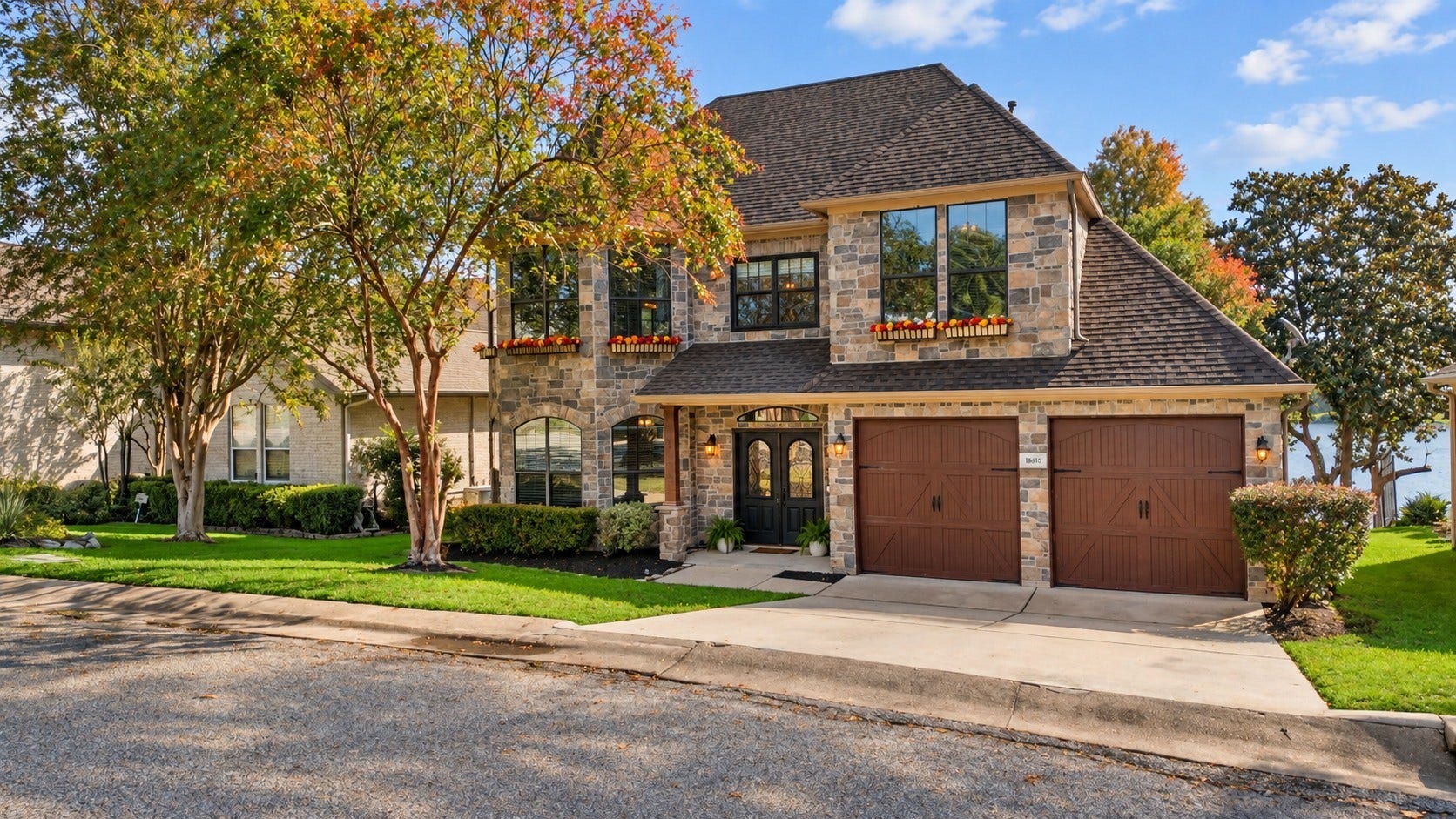 1600 Wimbledon Drive, Huntsville, TX 77340 Welcome Home to 1600 Wimbledon!
