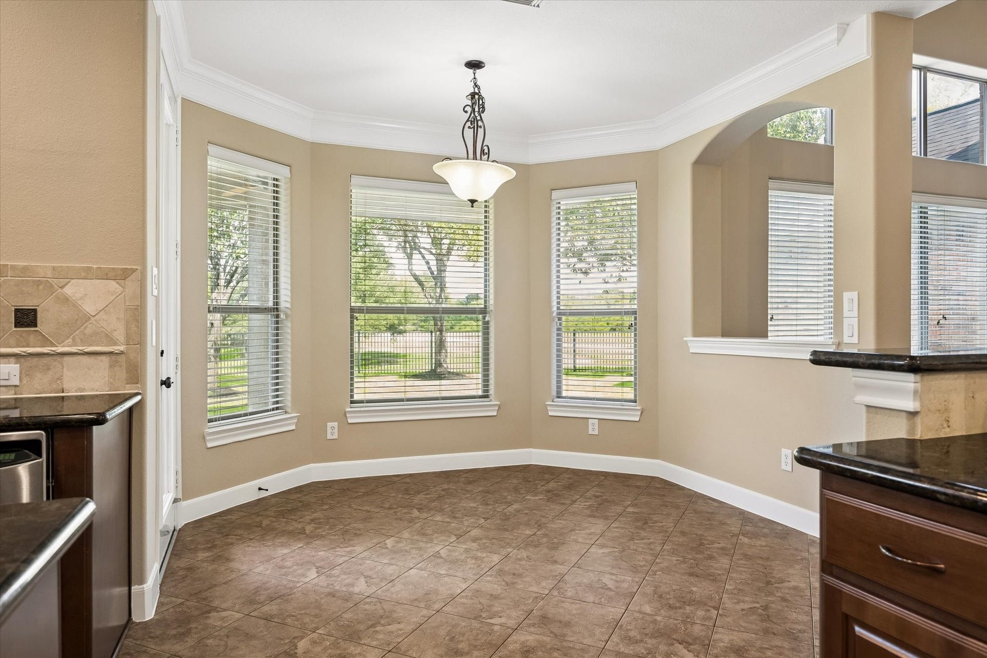 18715 N Thomas Shore Drive, Cypress, TX 77433 Breakfast nook just off of the kitchen