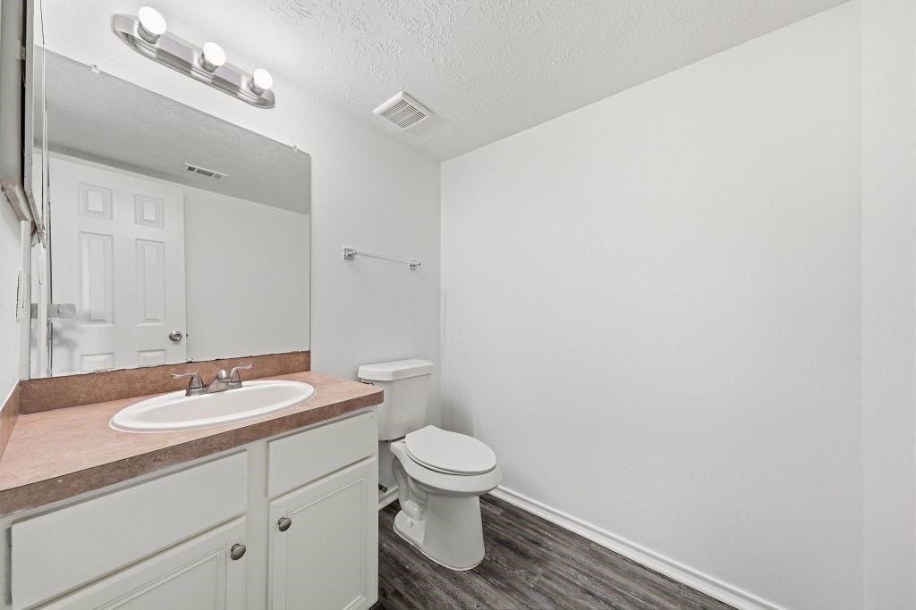 717 Red Oak Avenue, Crosby, TX 77532 717 Red Oak Avenue, Crosby, TX 77532