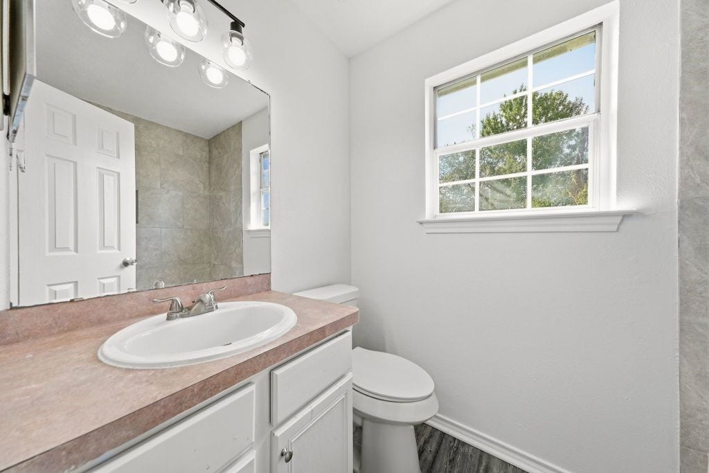 717 Red Oak Avenue, Crosby, TX 77532 717 Red Oak Avenue, Crosby, TX 77532