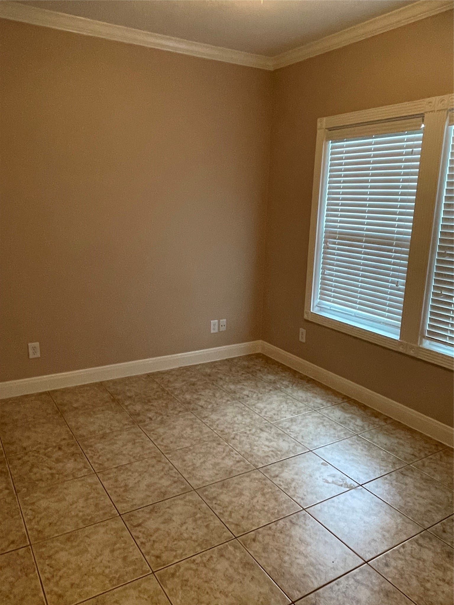 1018 S Booth Lane, Alvin, TX 77511 Unit B second Bedroom