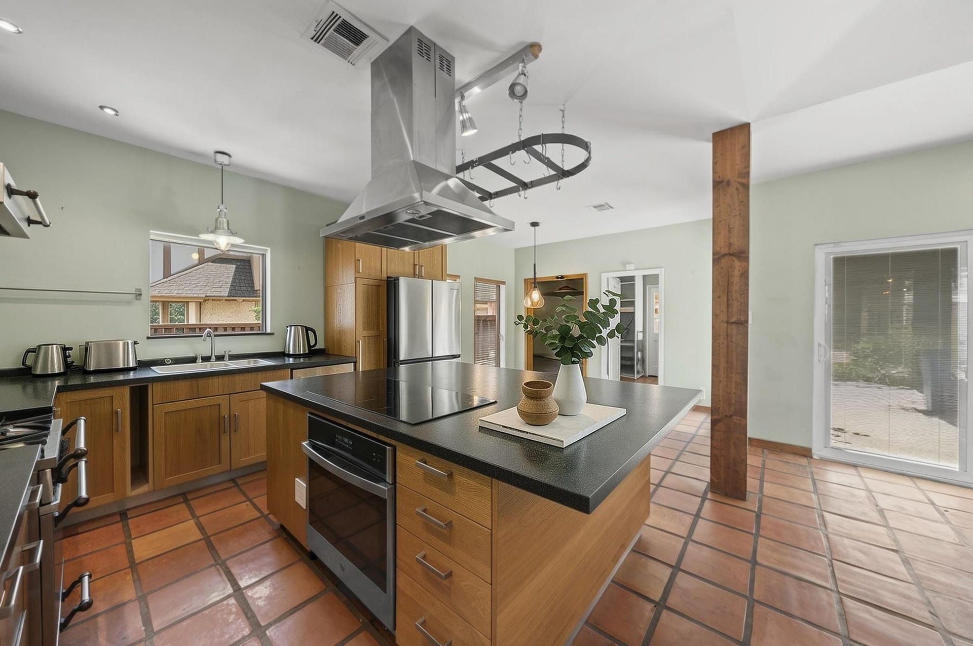 11807 Carriage Hill Drive, Houston, TX 77077 Kitchen