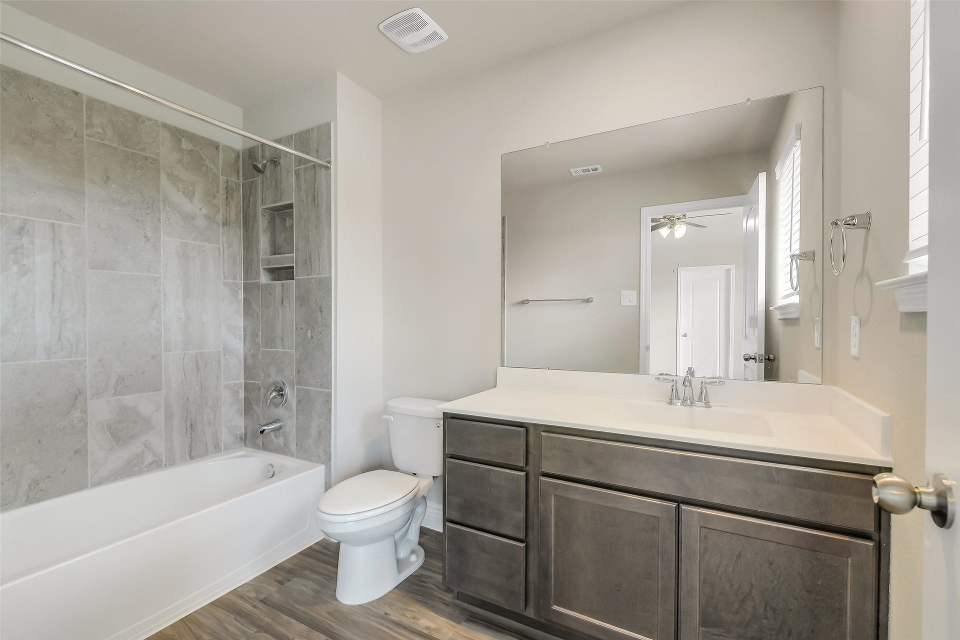 25526 Pinyon Hill Trail, Tomball, TX 77375 25526 Pinyon Hill Trail, Tomball, TX 77375