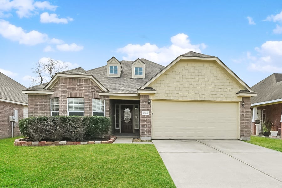 Property photo for 10364 Stone Gate Drive, Conroe, TX