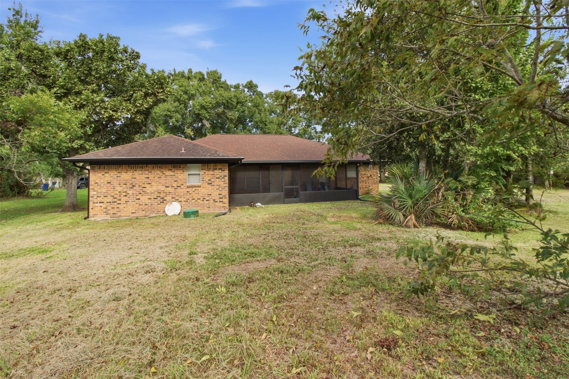 110 S Bow Drive, Jones Creek, TX 77541 110 S Bow Drive, Jones Creek, TX 77541