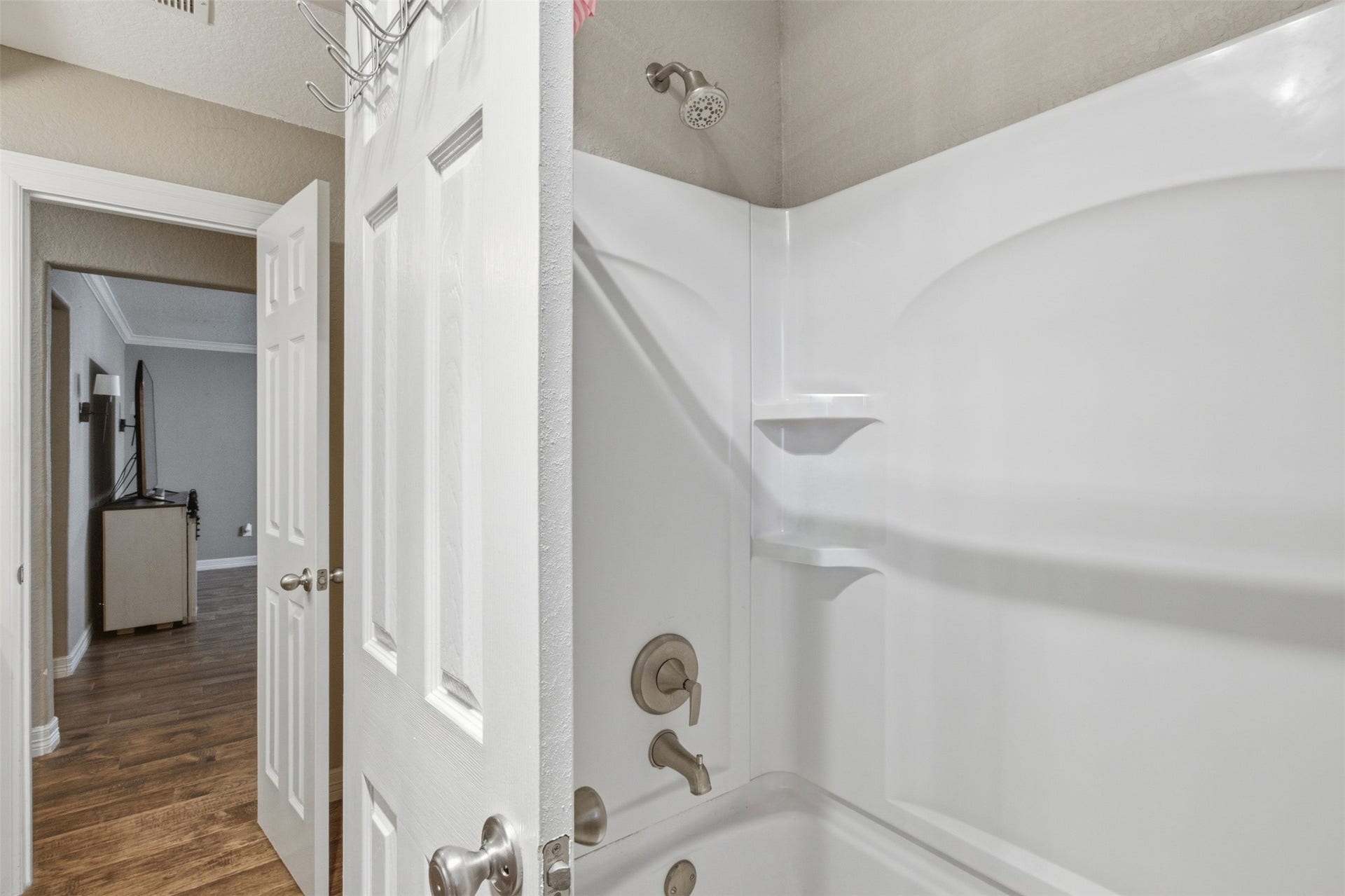 110 S Bow Drive, Jones Creek, TX 77541 Bathroom 2