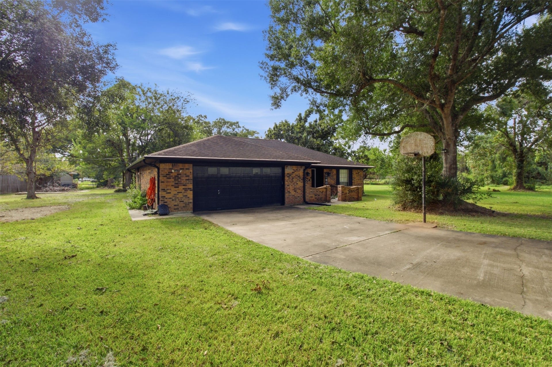 110 S Bow Drive, Jones Creek, TX 77541 Home sits on over 1/2 acre