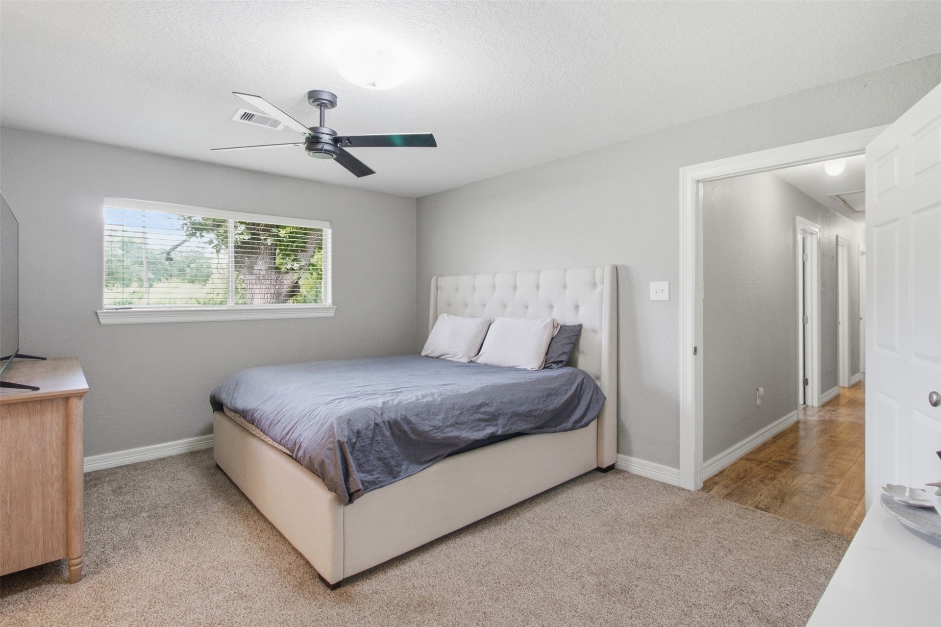 110 S Bow Drive, Jones Creek, TX 77541 Primary Bedroom
