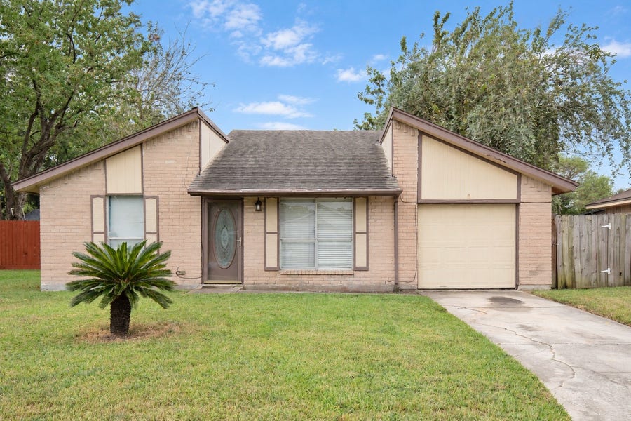 Property photo for 1511 Birch Bend Circle, Houston, TX