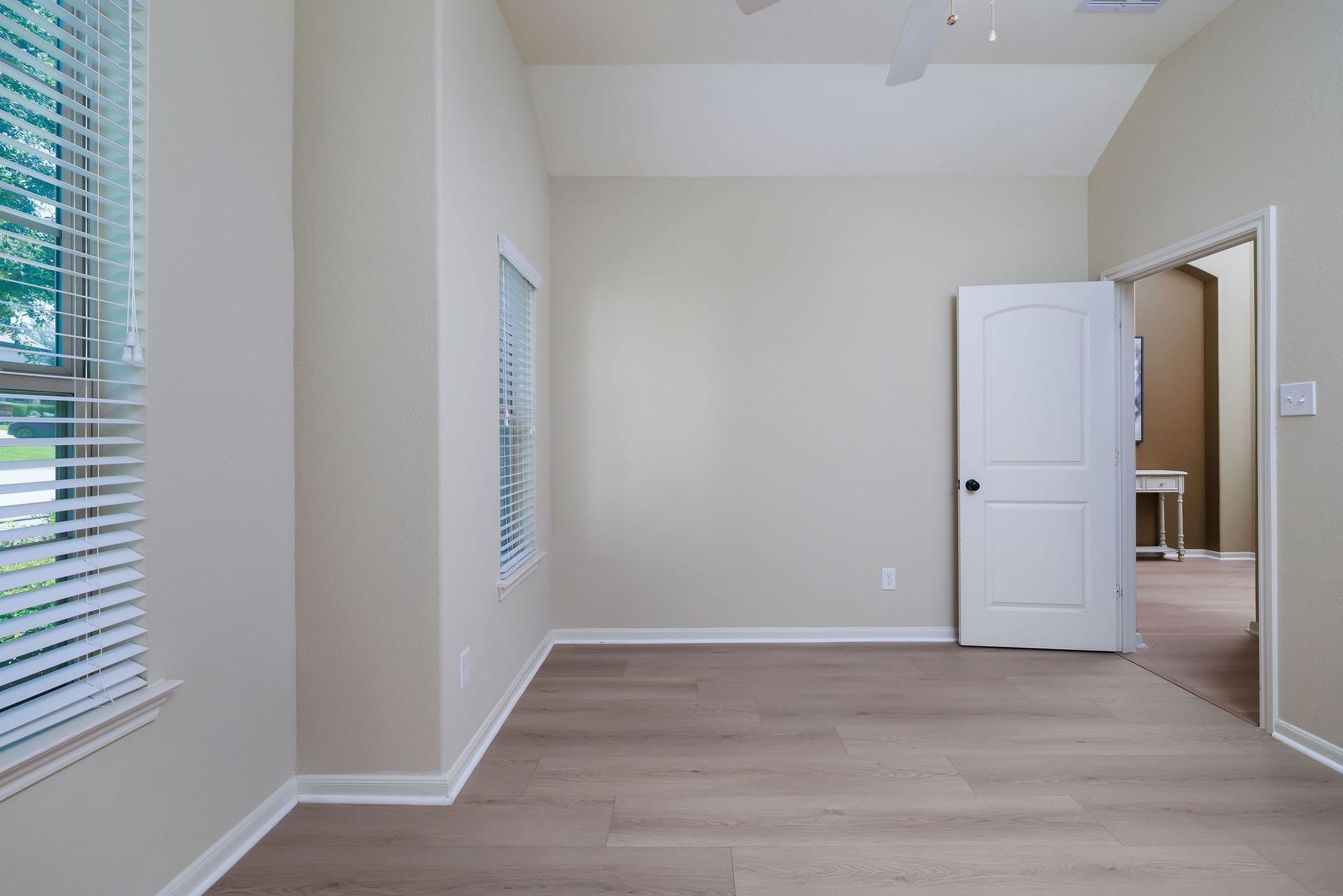 3573 Falcon Way, Conroe, TX 77304 3573 Falcon Way, Conroe, TX 77304