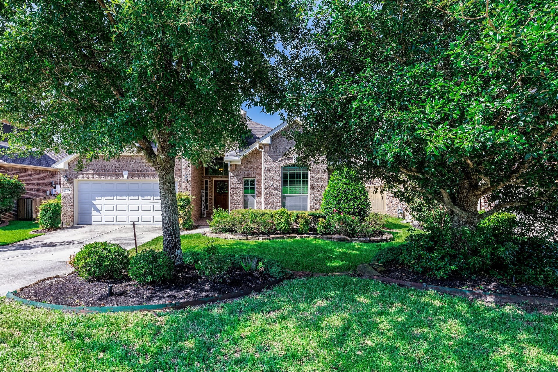 3573 Falcon Way, Conroe, TX 77304 3573 Falcon Way, Conroe, TX 77304