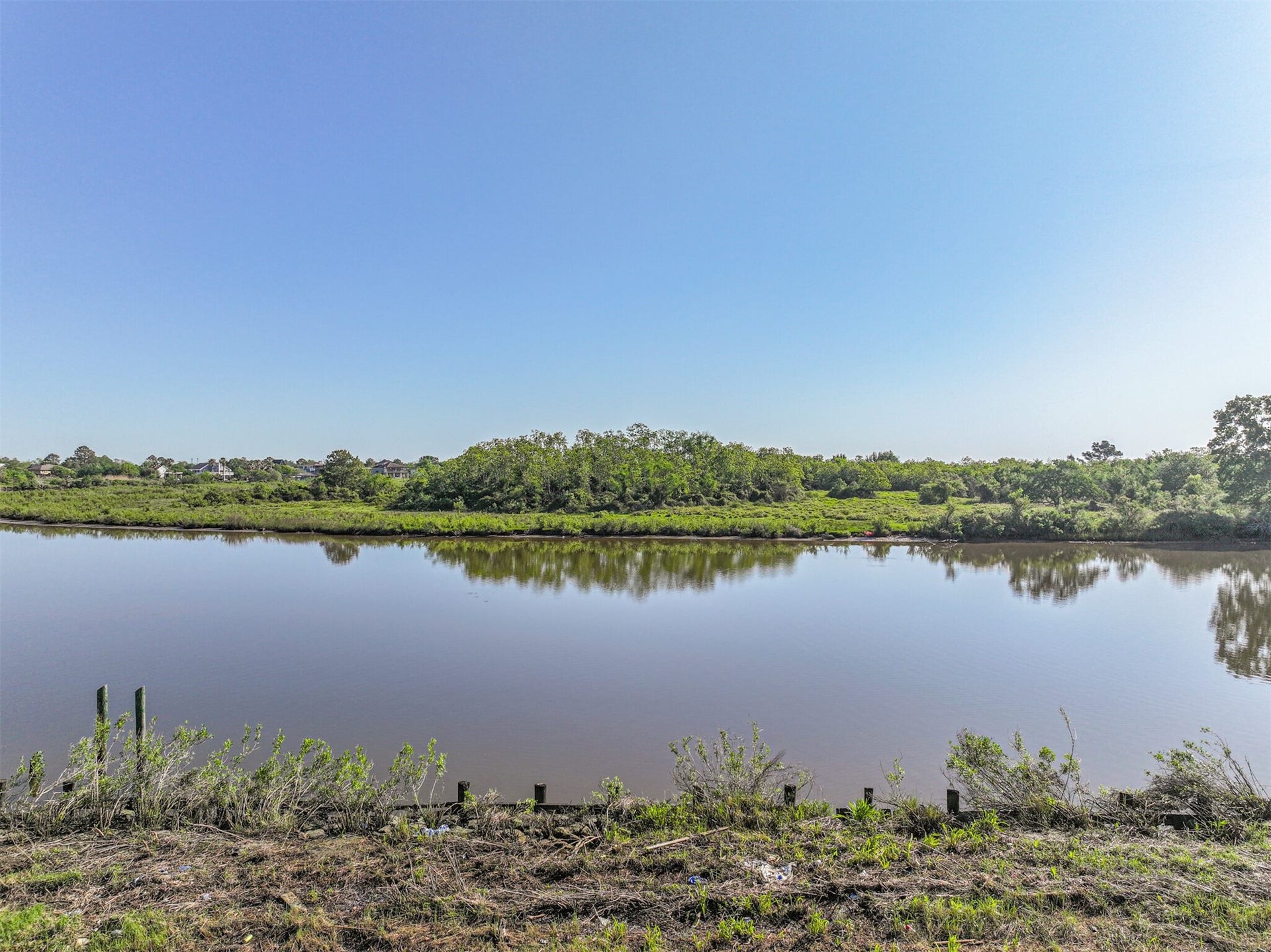 0000 Leonetti Lane, Dickinson, TX 77539 Bayou Waterfront Provides Boating and Fishing Opportunities!