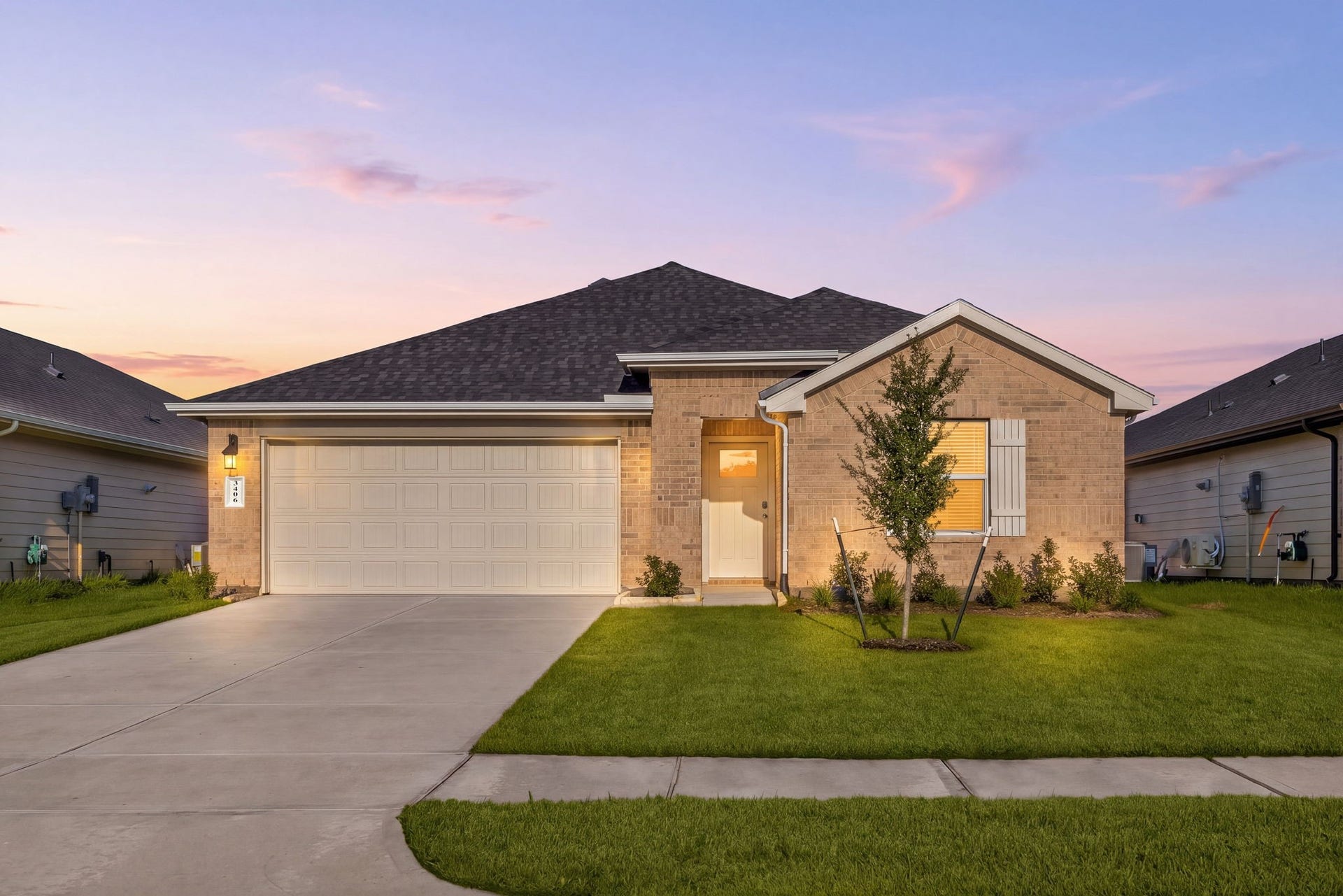 Thank you for viewing our listing. We'd love to show you this home! Call us today to schedule your private showing.
