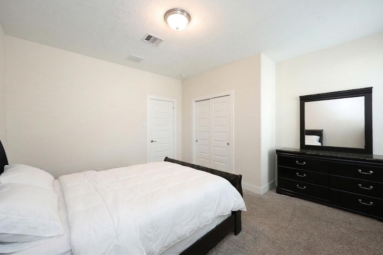 13211 Terania Cliff Trace, Houston, TX 77059 13211 Terania Cliff Trace, Houston, TX 77059