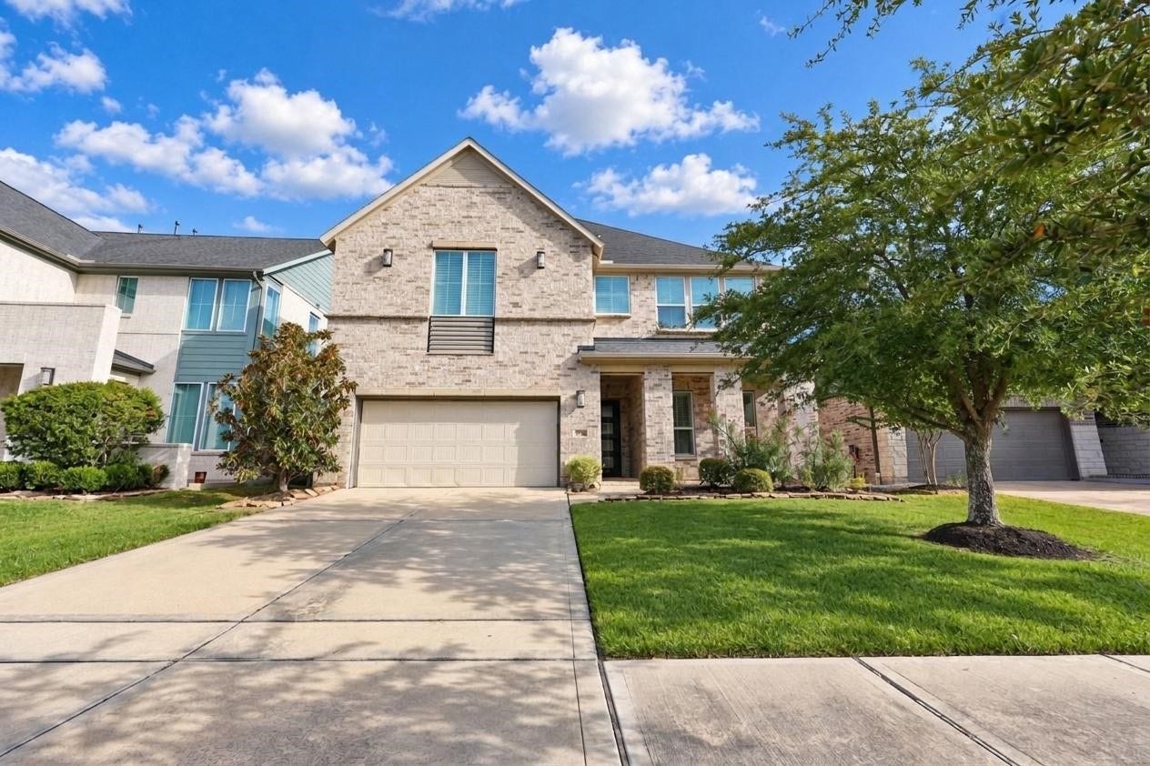 13211 Terania Cliff Trace, Houston, TX 77059 13211 Terania Cliff Trace, Houston, TX 77059