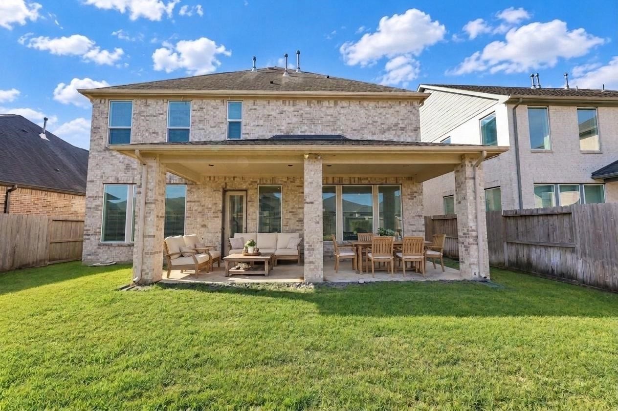 13211 Terania Cliff Trace, Houston, TX 77059 13211 Terania Cliff Trace, Houston, TX 77059
