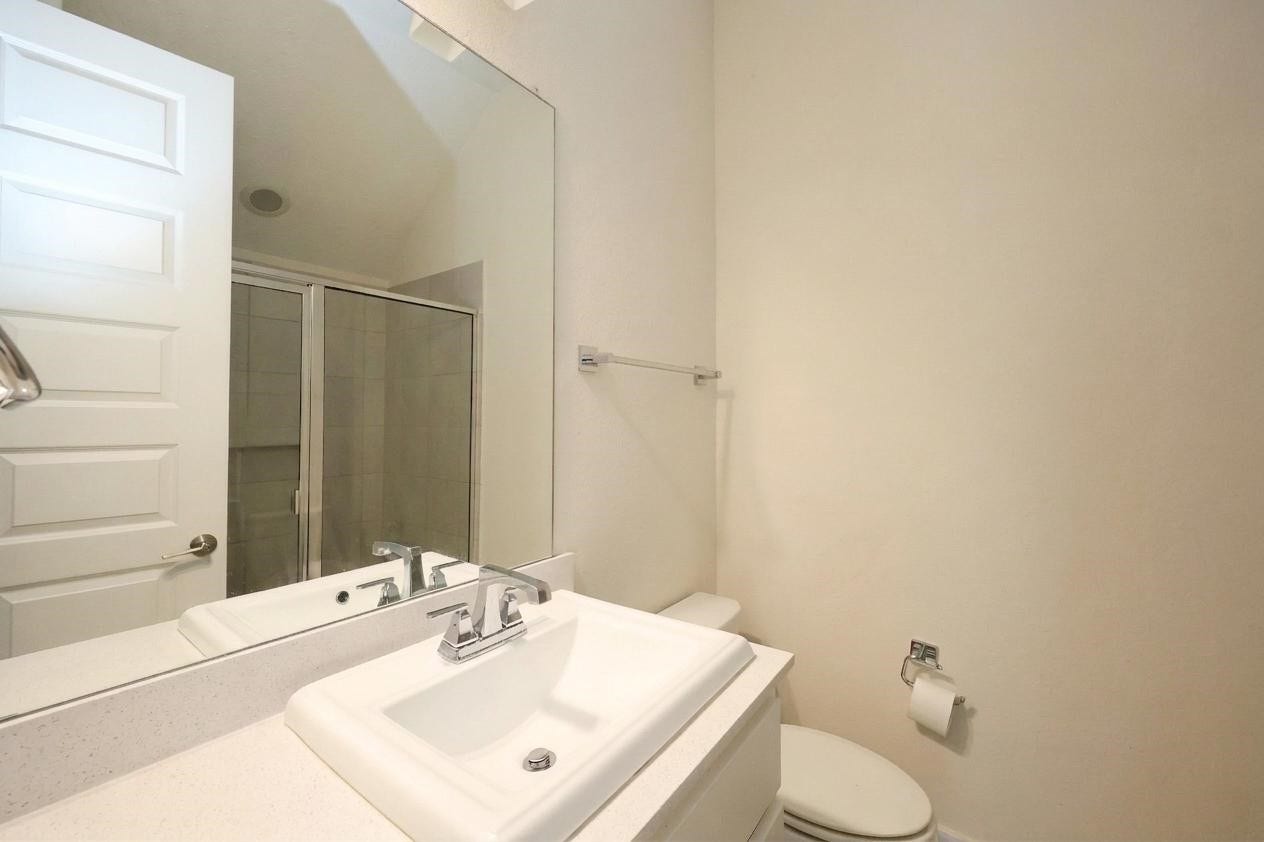 13211 Terania Cliff Trace, Houston, TX 77059 13211 Terania Cliff Trace, Houston, TX 77059
