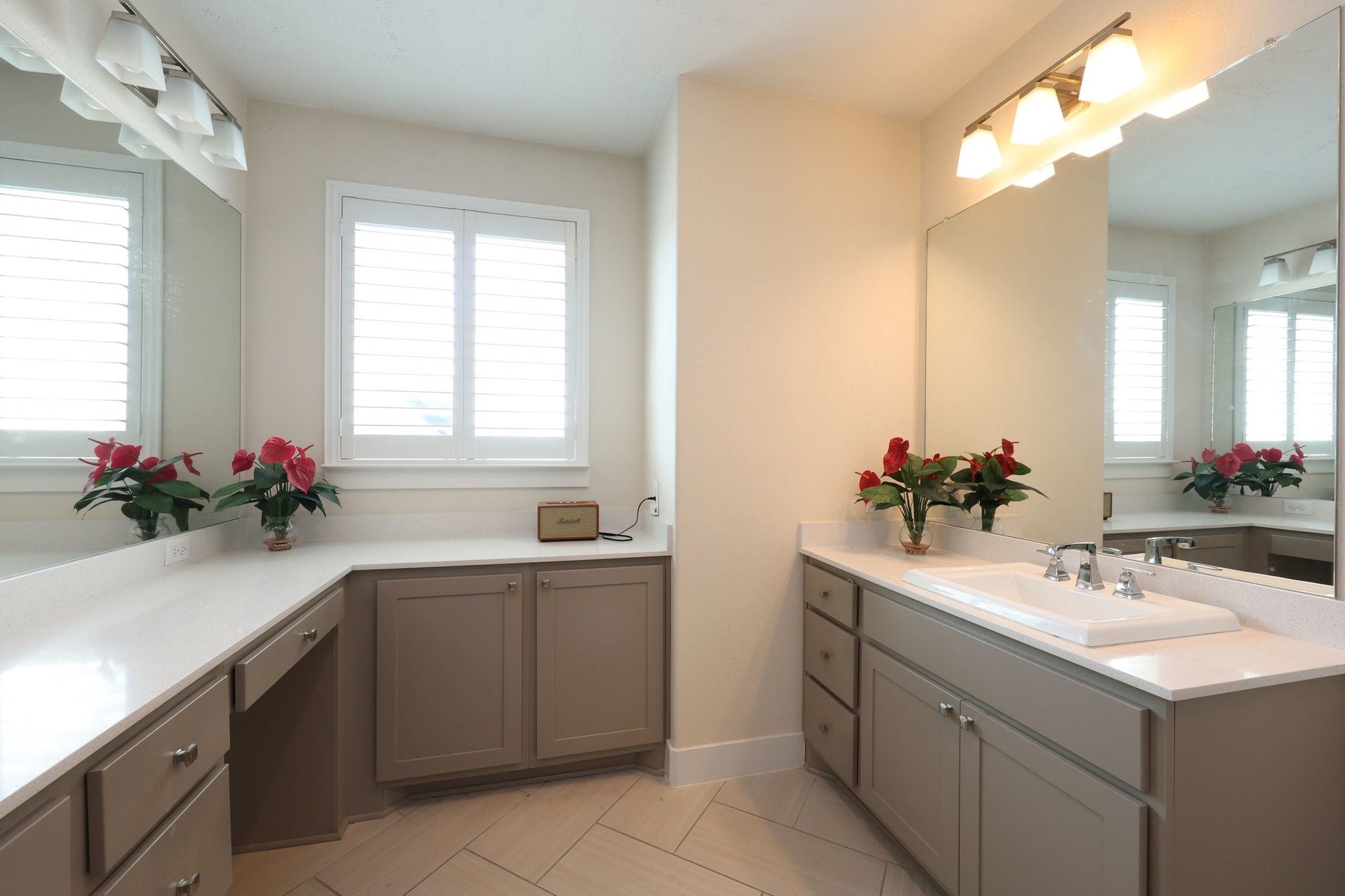 13211 Terania Cliff Trace, Houston, TX 77059 13211 Terania Cliff Trace, Houston, TX 77059