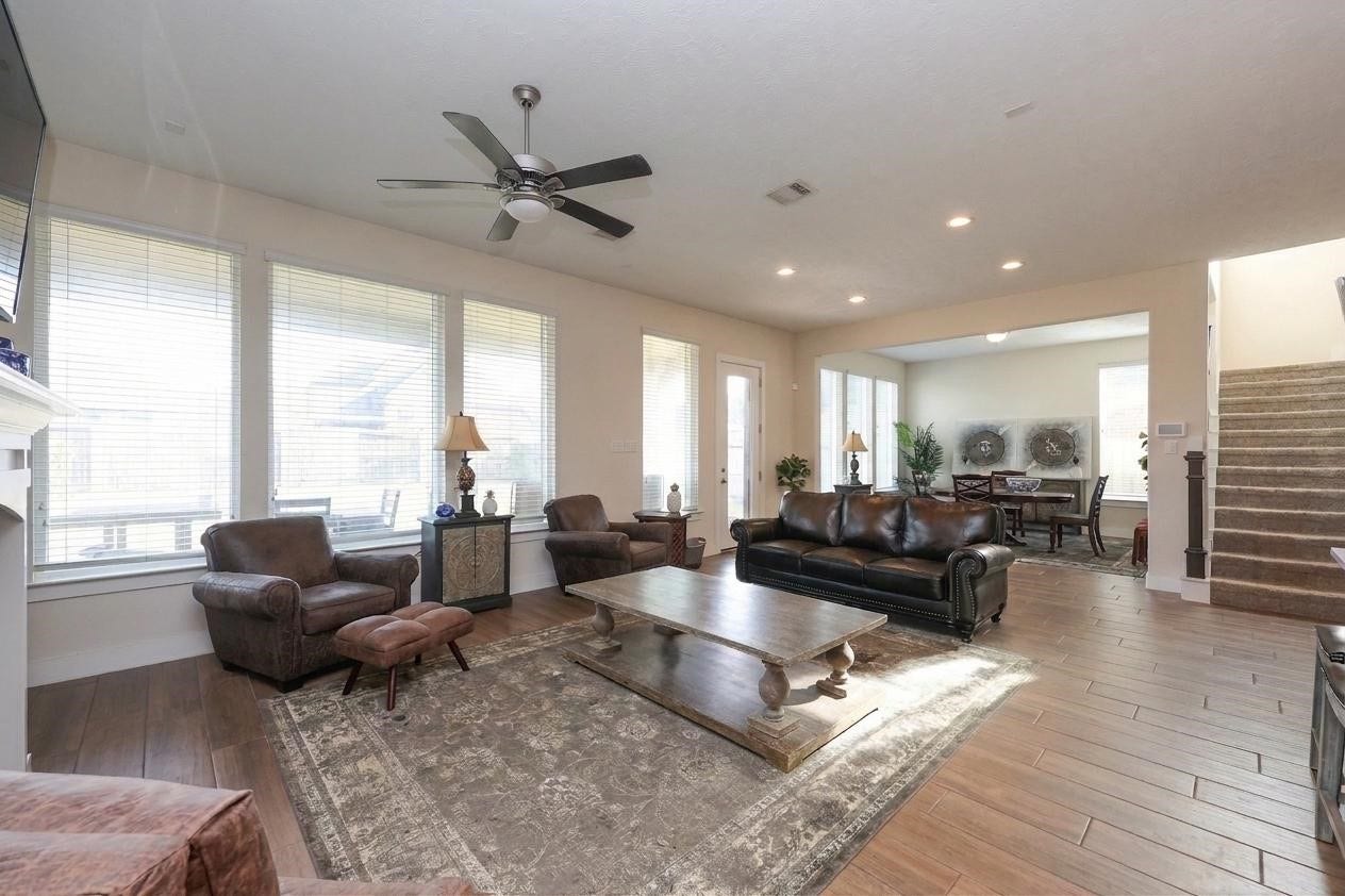 13211 Terania Cliff Trace, Houston, TX 77059 13211 Terania Cliff Trace, Houston, TX 77059