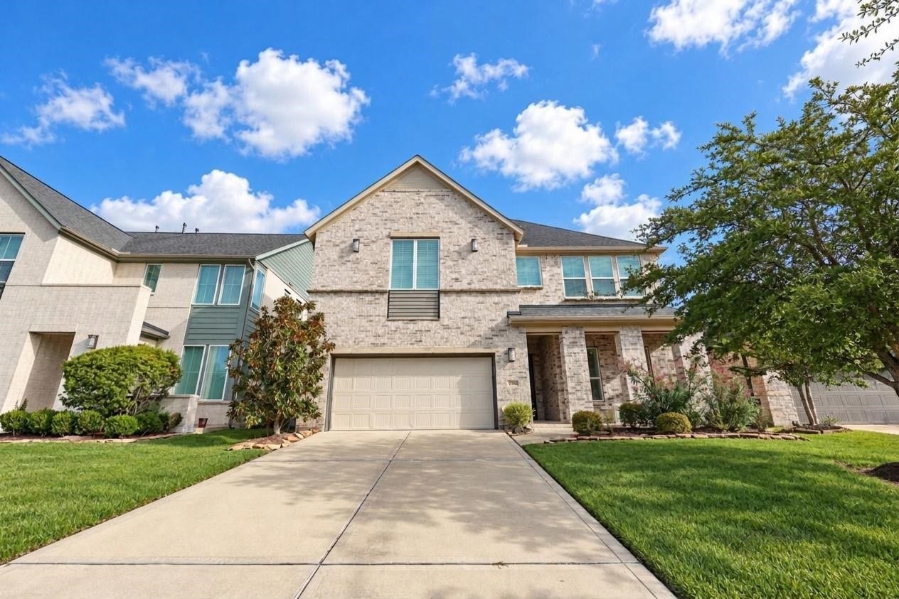 13211 Terania Cliff Trace, Houston, TX 77059 13211 Terania Cliff Trace, Houston, TX 77059